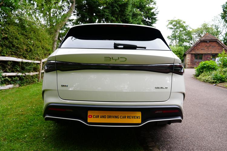 BYD SEAL 6 SALOON 1.5 DM-i Boost 4dr e-CVT